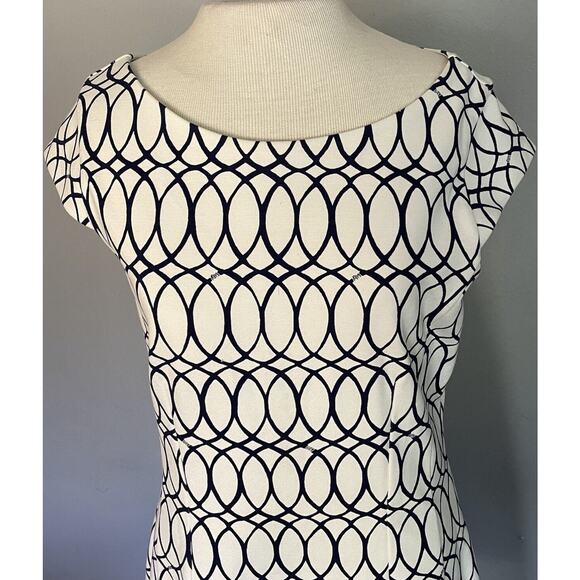 VTG Lilly Pulitzer Brielle Dress Sz MED Tickle The Ivories Print Classic Comfort - Picture 2 of 16